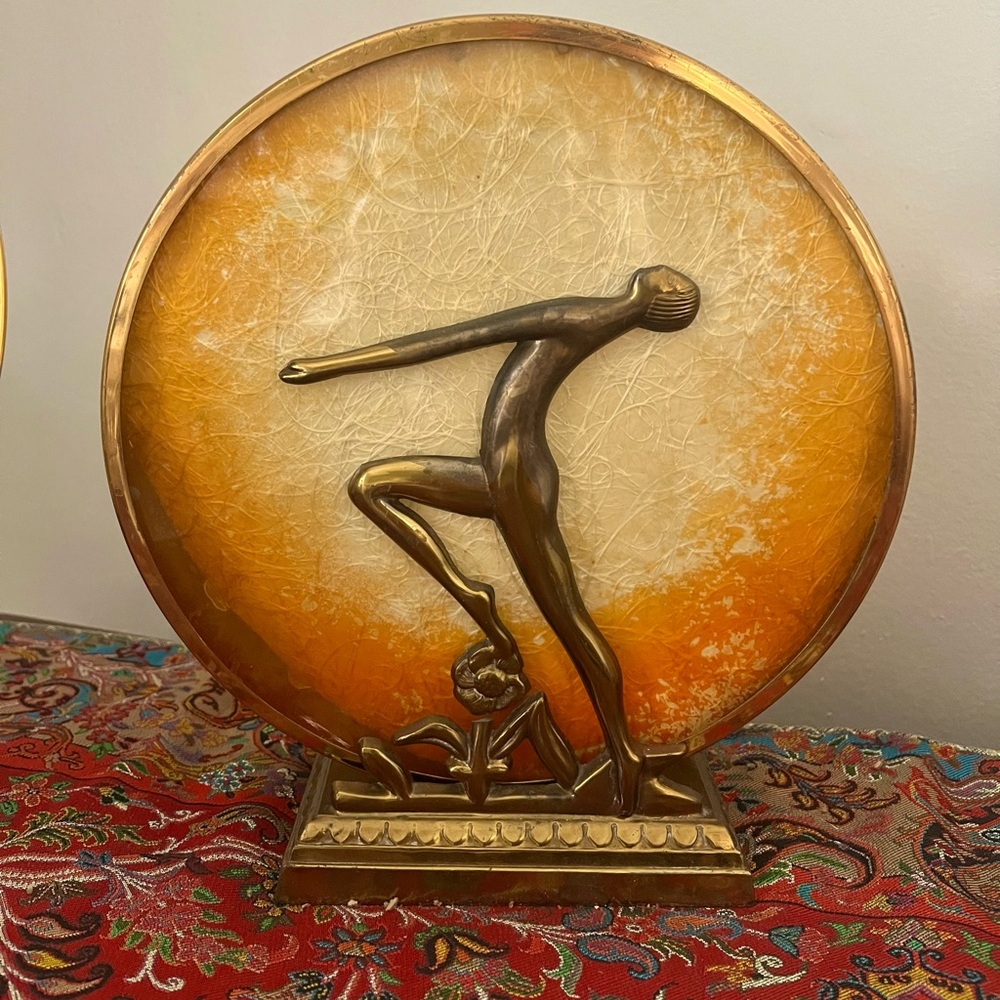 Art Deco Silhouette Lamp